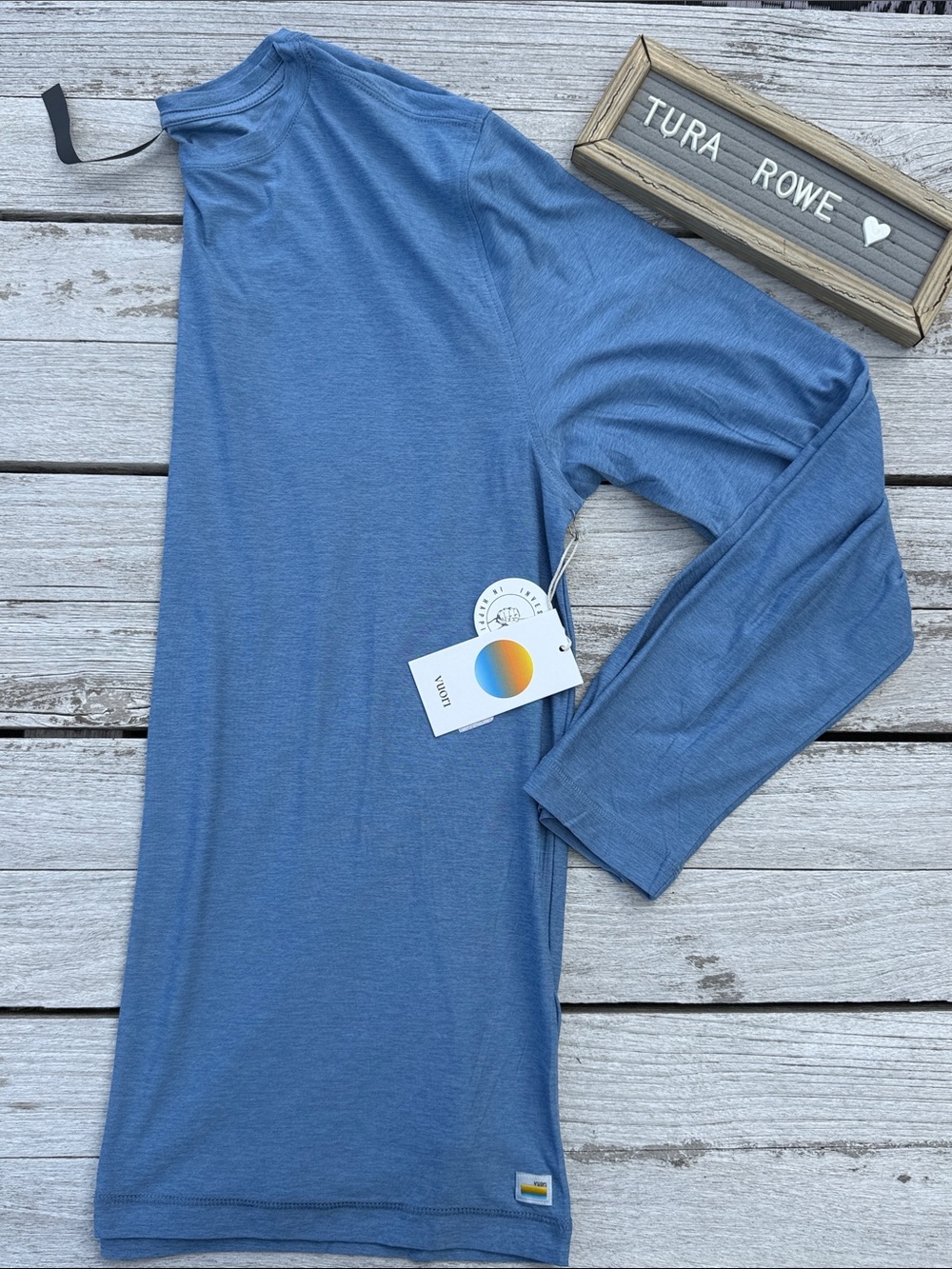 Vuori Long-Sleeve Strato Tech Tee Isle Blue Heather Men’s Size Large NWT